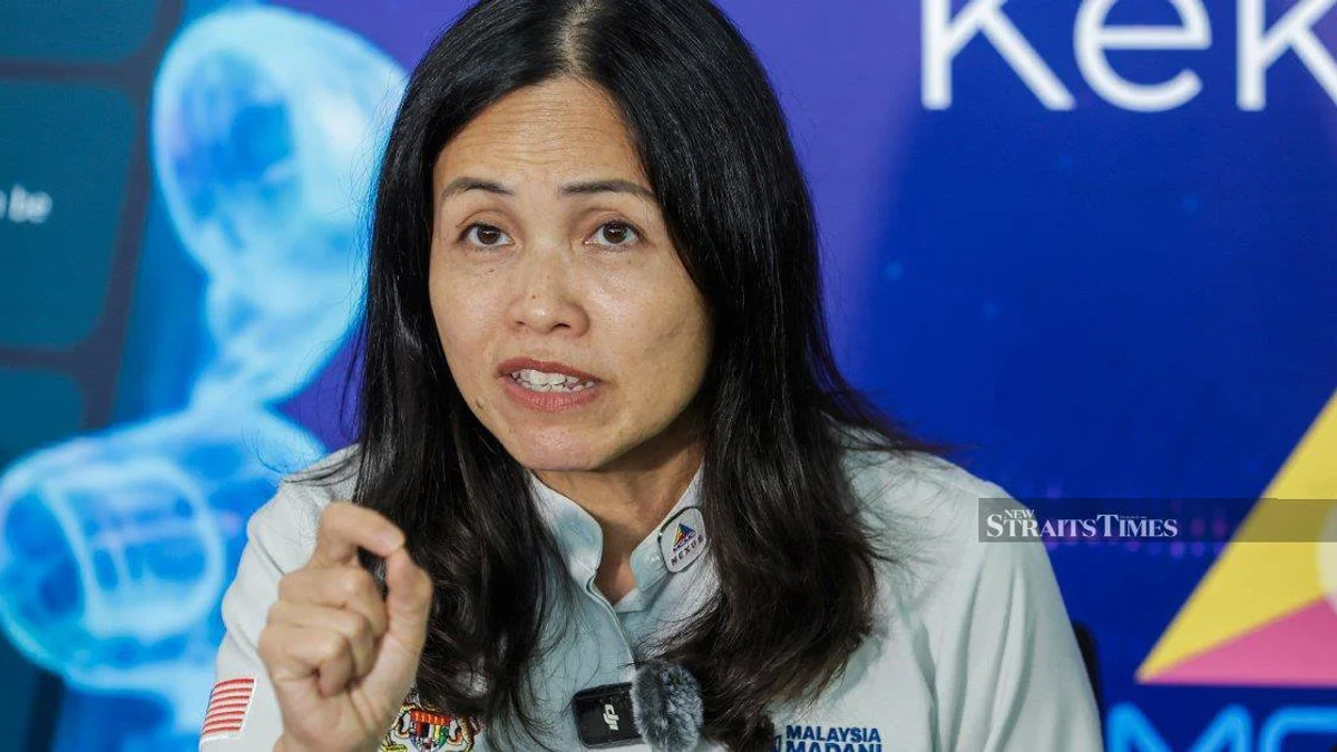 DAP Leader Claims Manipulated Campaign Posters Part of Plot Against Pakatan Harapan in Johor