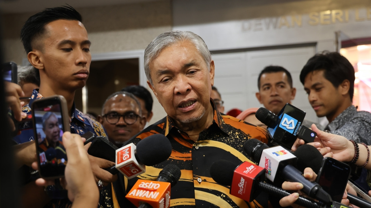 Those Responsible for Tabung Haji Mismanagement Must Face Consequences, Says Zahid