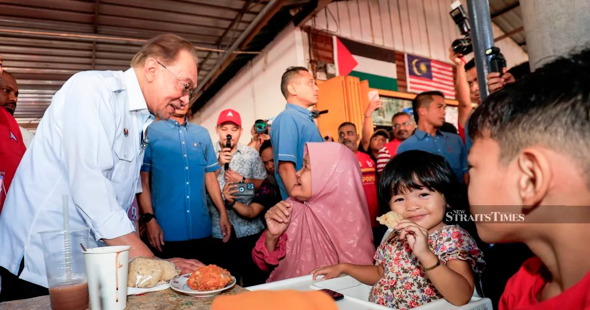 Anwar Concedes Administrative Shortcomings, Pledges Steady Progress in Johor Push