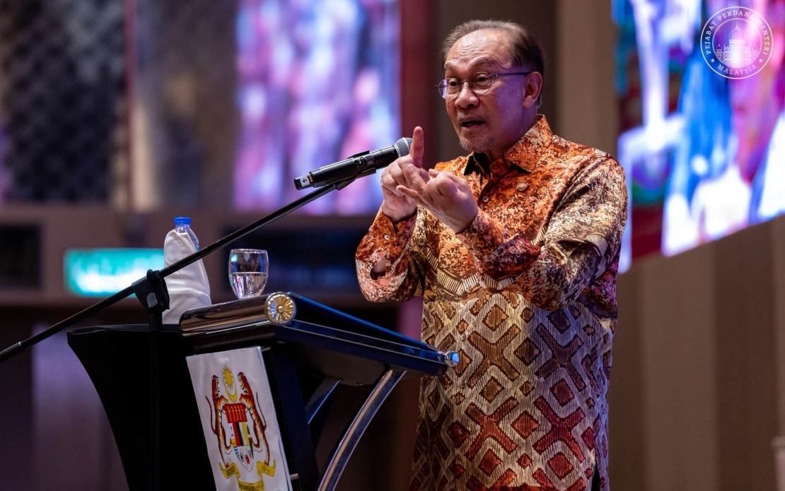 Government Committed to Supporting Young People Through Complex Times, Says PM Anwar