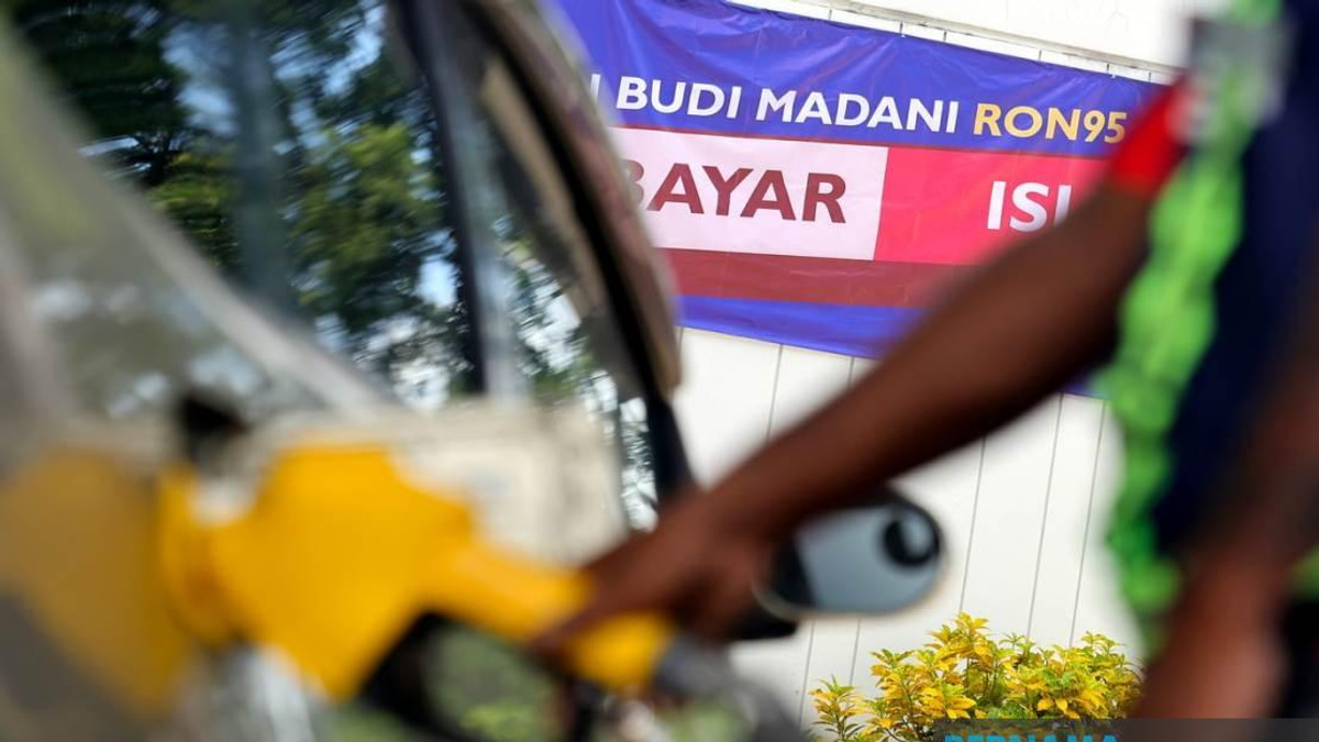 Malaysia To Sustain People's Aid Despite RM40 Billion Petroleum Subsidy Hit