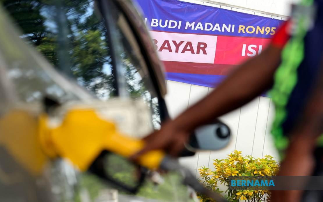 Malaysia To Sustain People's Aid Despite RM40 Billion Petroleum Subsidy Hit