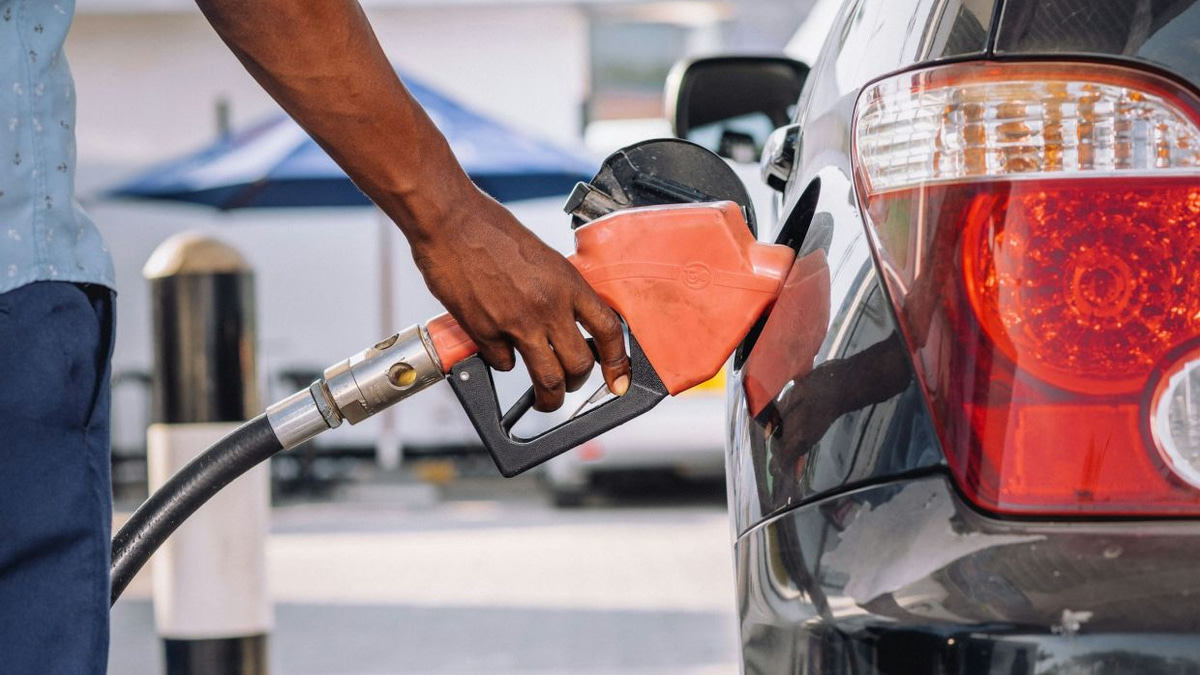 US Petrol Giants Accused of Using AI Algorithm to Artificially Inflate Fuel Prices