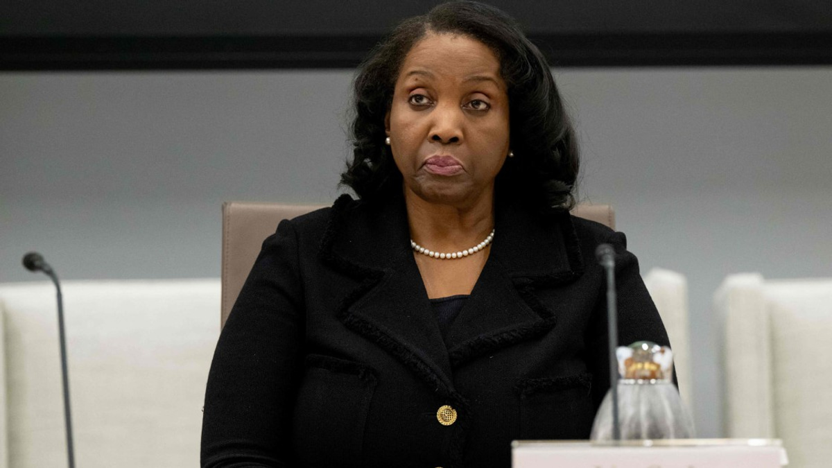 Trump Pushes Again to Oust Fed Governor Lisa Cook Over Fraud Claims