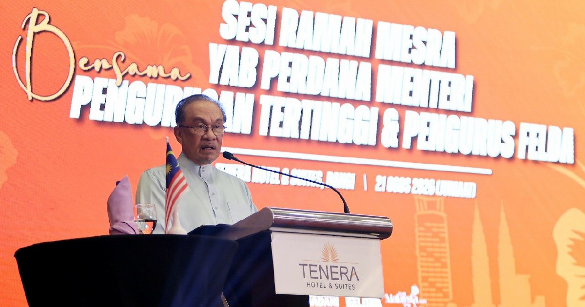 Anwar Confirms Felda Task Force Commences Investigation Into Authority's Operations