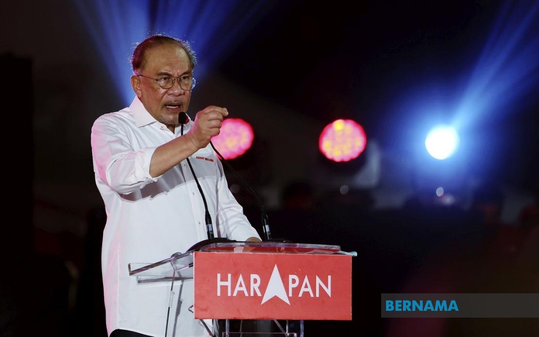 Anwar Urges Negeri Sembilan Rivals to Keep Royal Institutions Off Campaign Trail