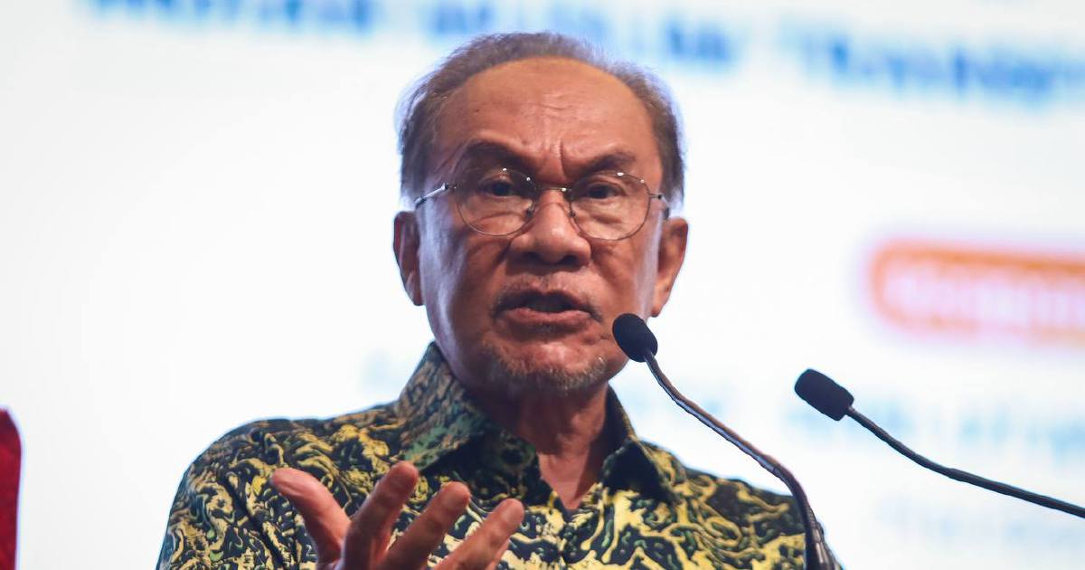 Malaysia Will Not Tolerate Refugees Occupying Public Spaces, Anwar Warns
