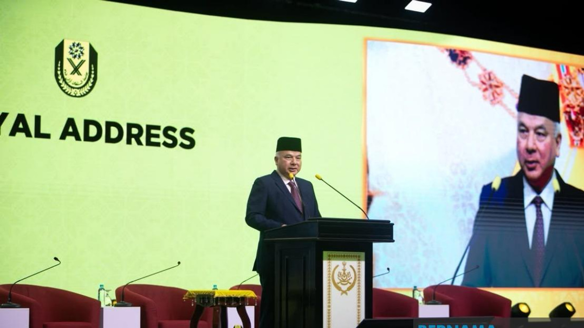 Social Cohesion Is Nation's Best Defence, Says Sultan Nazrin