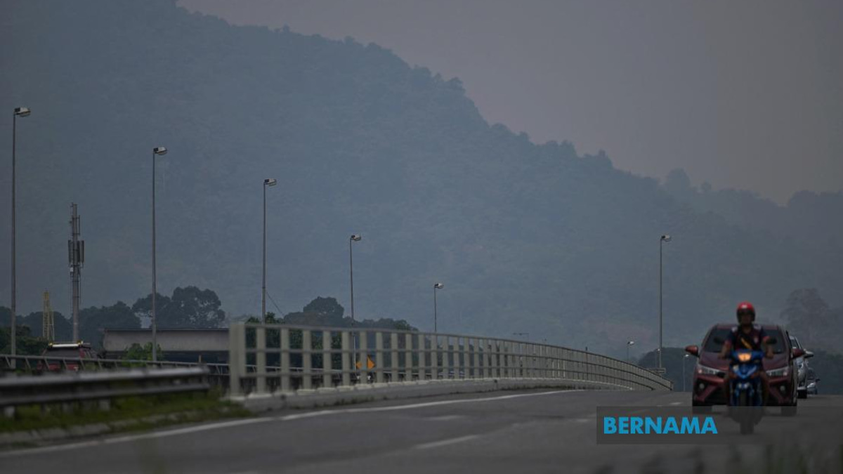 Nine Sarawak Areas Hit by Unhealthy Air as Serian Records 'Very Unhealthy' API of 227