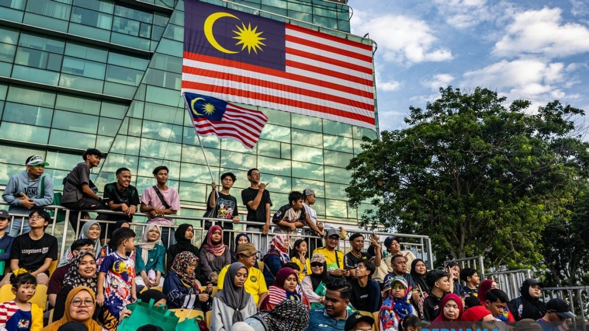 National Day Celebration in Putrajaya Draws Record Crowd, Exceeds Government Target