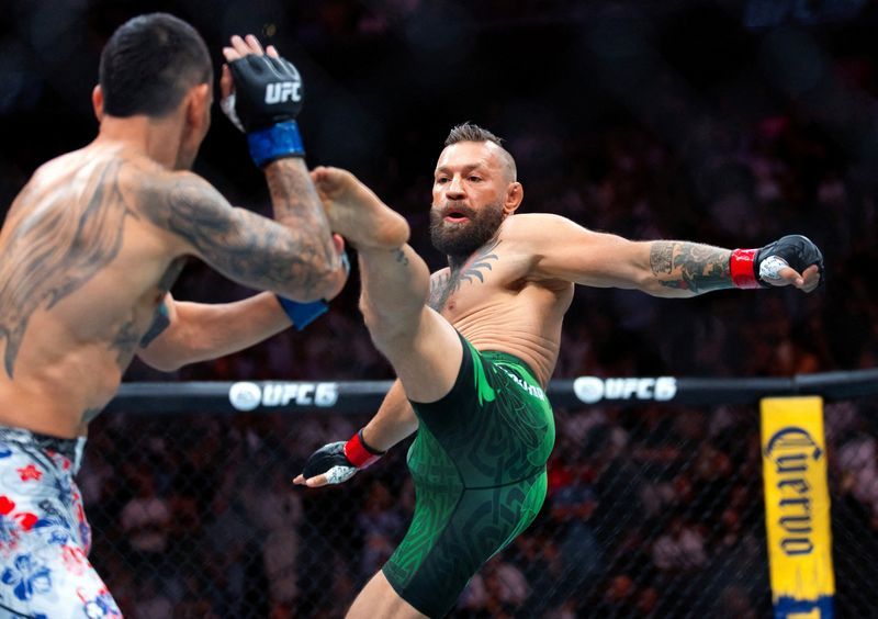 McGregor Vows Return After Knee Injury Ends Vegas Comeback in 69 Seconds