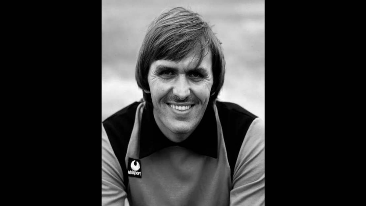 Former Aston Villa Goalkeeper Jimmy Rimmer Dies at 78