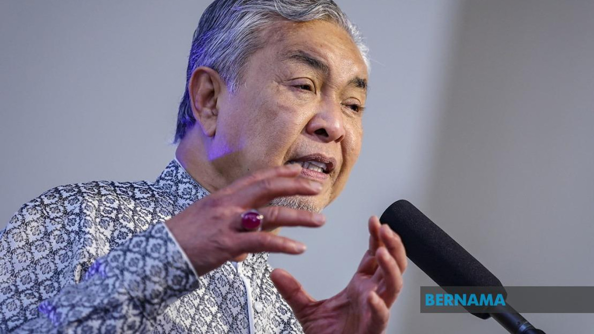 Ahmad Zahid Urges Johor Election Focus on Future, Not Past Grievances