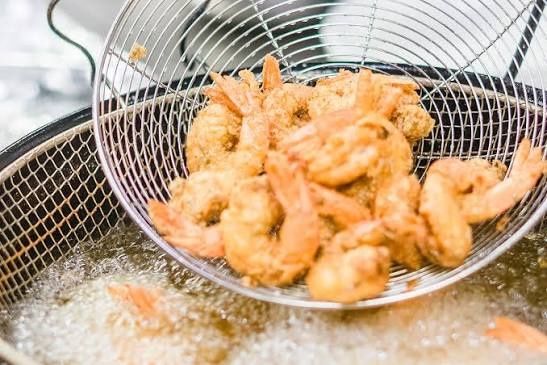 Taiwan prosecutes 15 people and four firms in contaminated cooking oil scandal