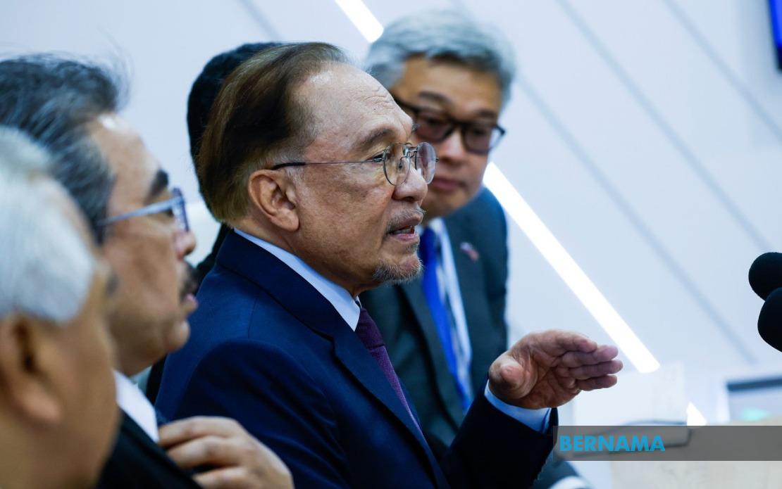 Anwar's Kazan Summit Cements Energy Pact with Russia, Eyes Long-term Supply Security