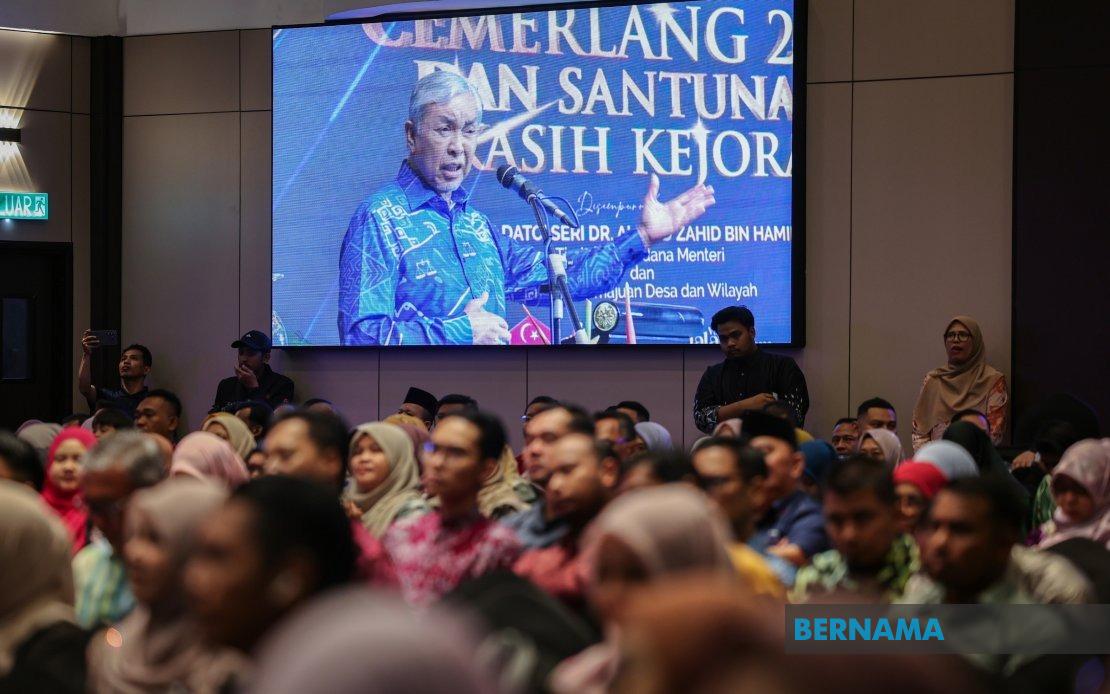 BN Campaign 'Thriving', Not Lacklustre, Says Zahid Ahead of Johor Polls