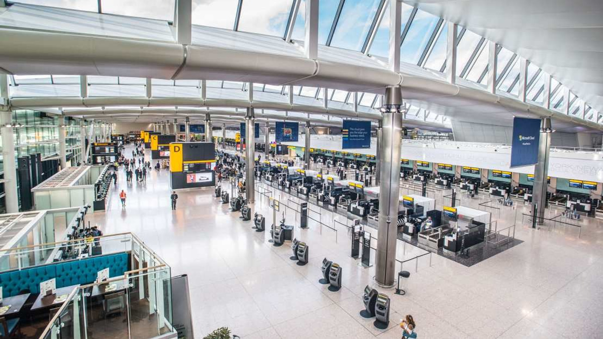 Istanbul Airport Dethrones Heathrow as Europe's Busiest Hub, Reigniting UK Expansion Debate