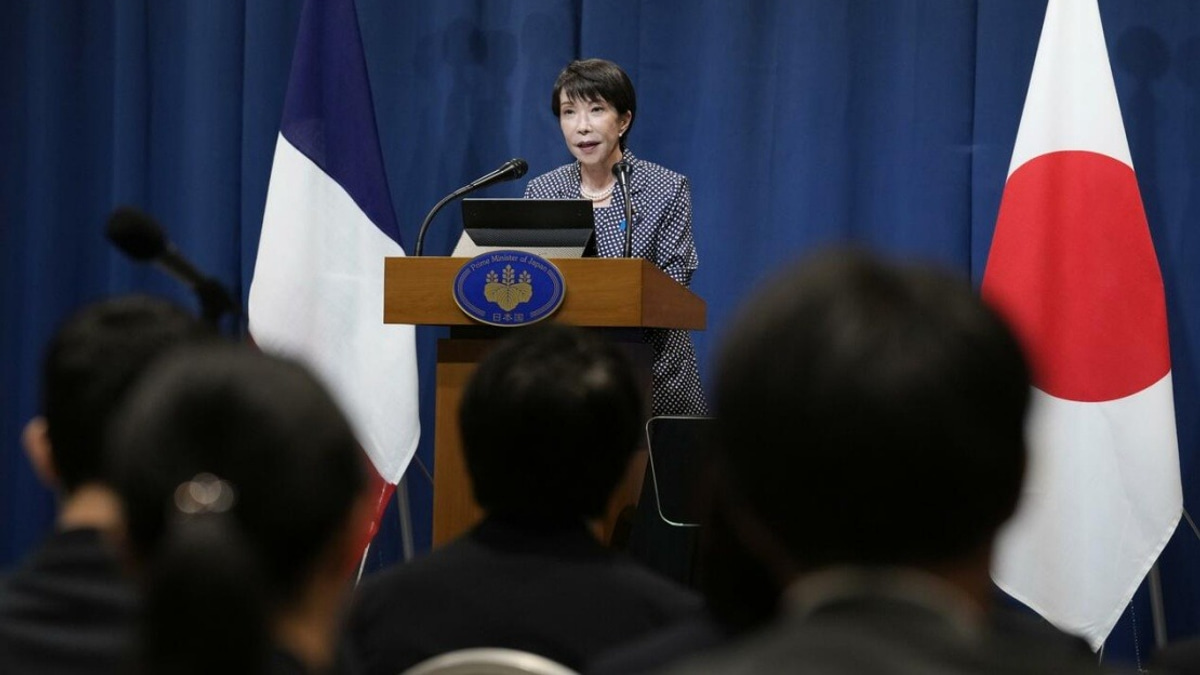 Japan's Takaichi Sees Cabinet Support Slip to 55.8% Amid Economic and Regional Tensions