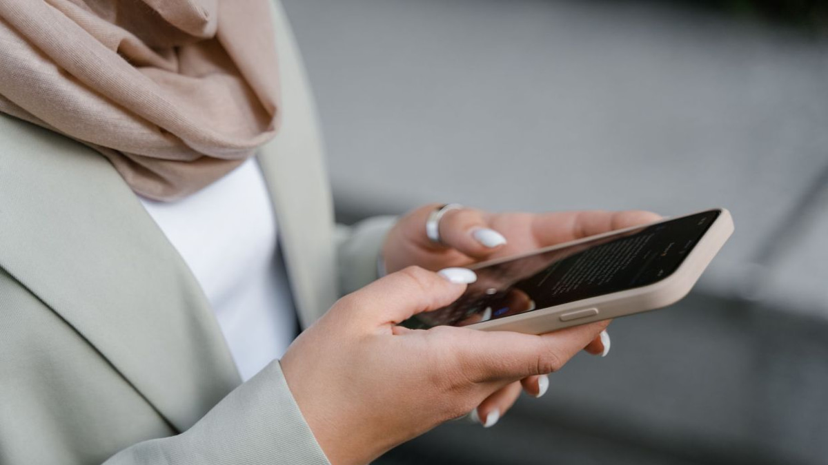Malaysian Tech Developers Turn Love into Apps: Romance in the Digital Age