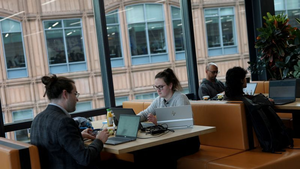 UK economy shows clearest signs yet of AI windfall as technology sector drives growth