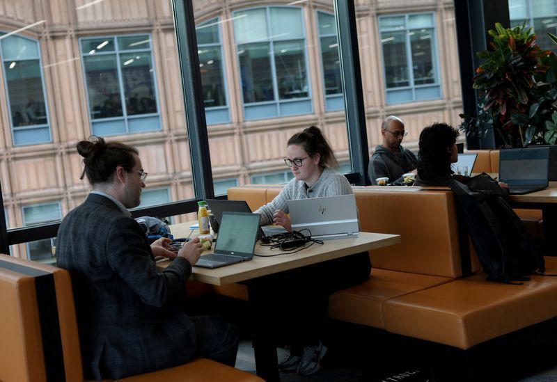 UK economy shows clearest signs yet of AI windfall as technology sector drives growth