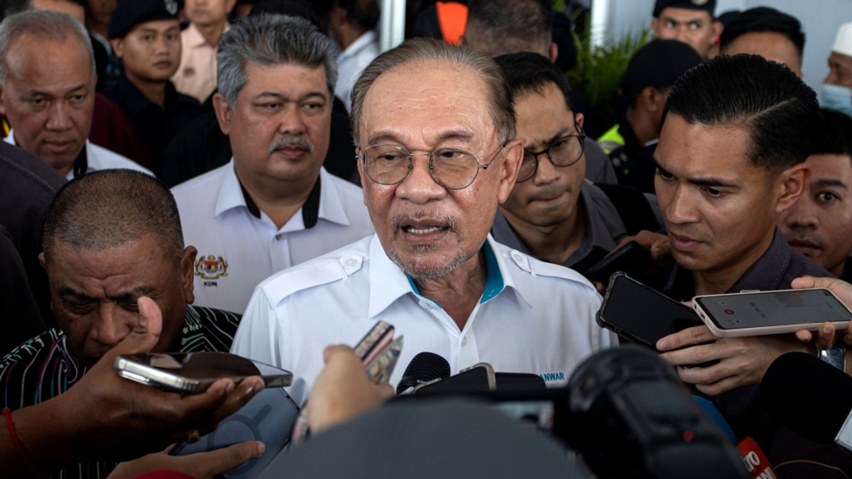 Anwar Shields KWAP Over eFishery Investment Loss, Points to Broader Profit Performance