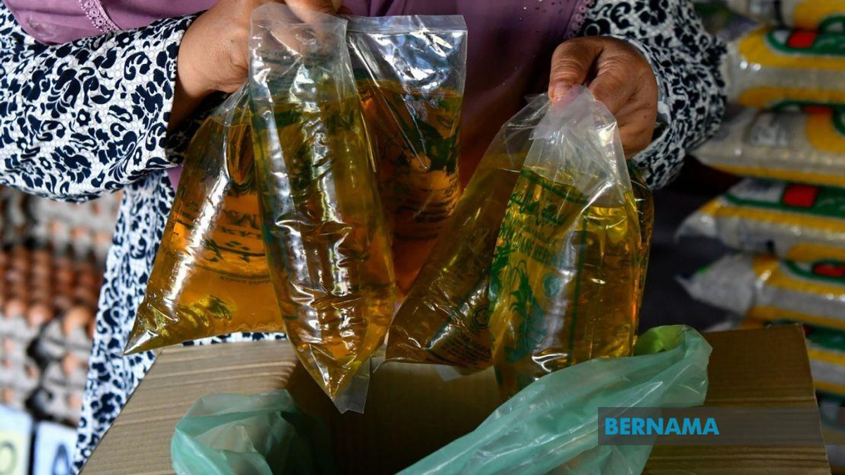KPDN To Study PAC Recommendations On Cooking Oil Price Control, Subsidy Management