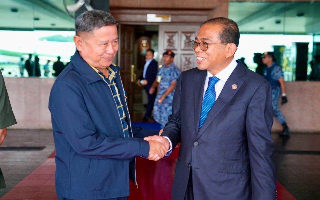 Thai Defence Minister Briefs Malaysian Counterpart On Southern Security Situation