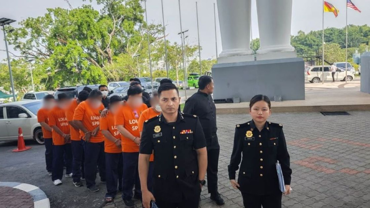 Four Civil Servants Among Seven Remanded Over Alleged Chicken Import Bribery Scheme