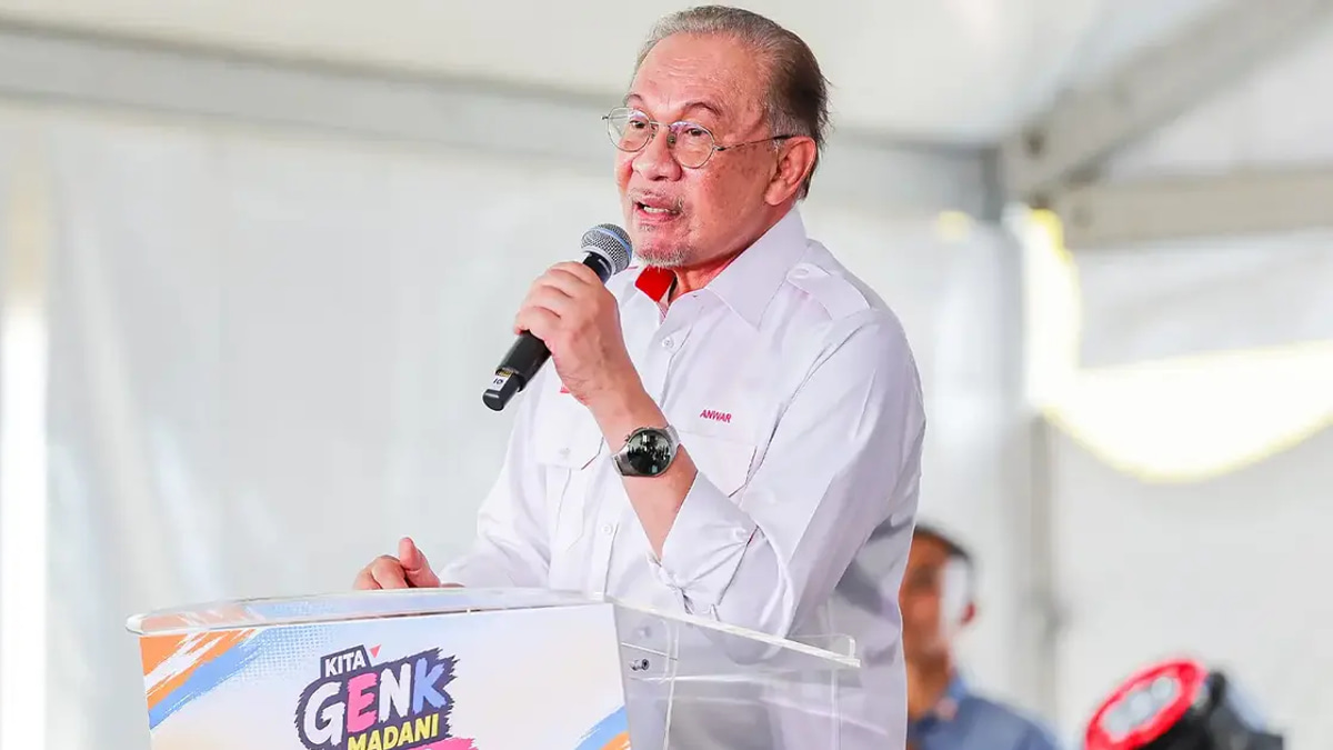 Anwar Ibrahim Dismisses Criticism Over DAP Alliance as Political Attacks