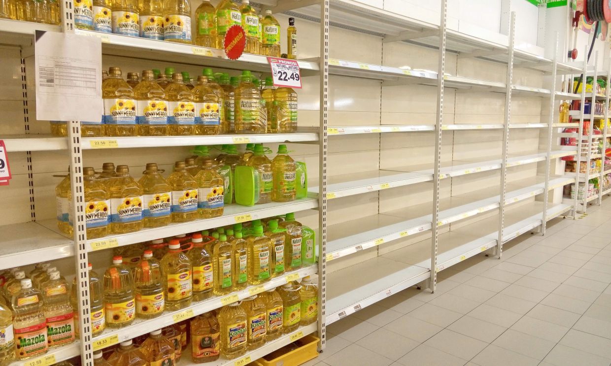 RM10.879 Billion in Cooking Oil Subsidies Lost to Waste and Black Market: Accountability Questions Mount