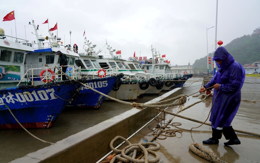 Zhejiang Steps Up Typhoon Preparedness As Dolphin Bears Down on Eastern China