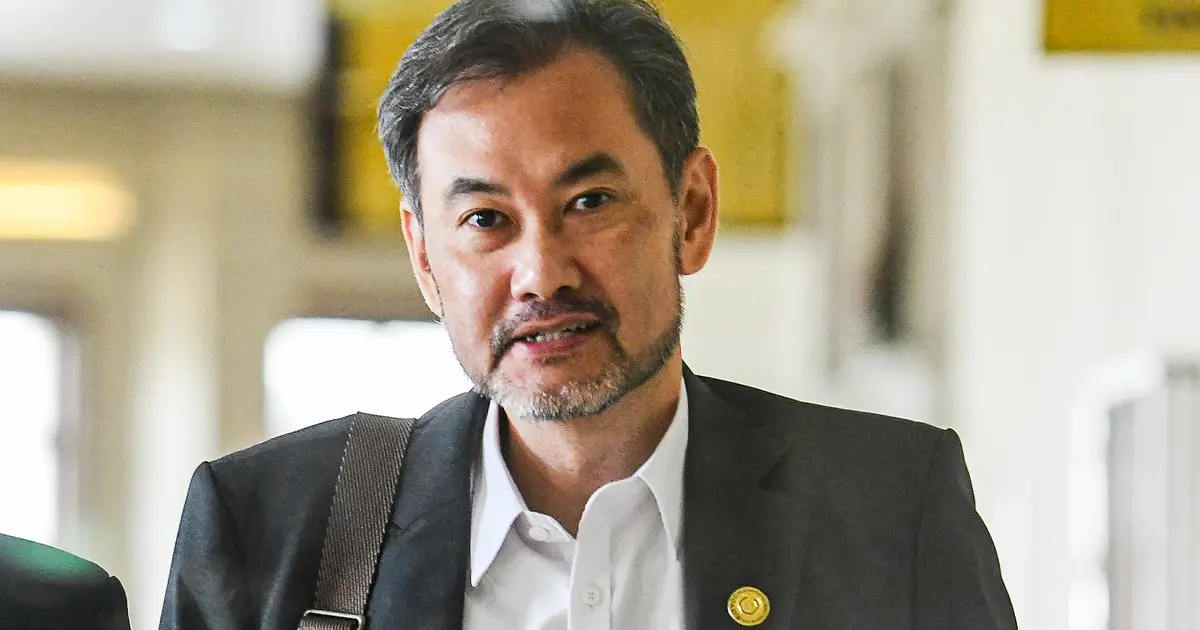 Former 1MDB Chief Distances Himself from Allegations of Treating Jho Low as De Facto Leader