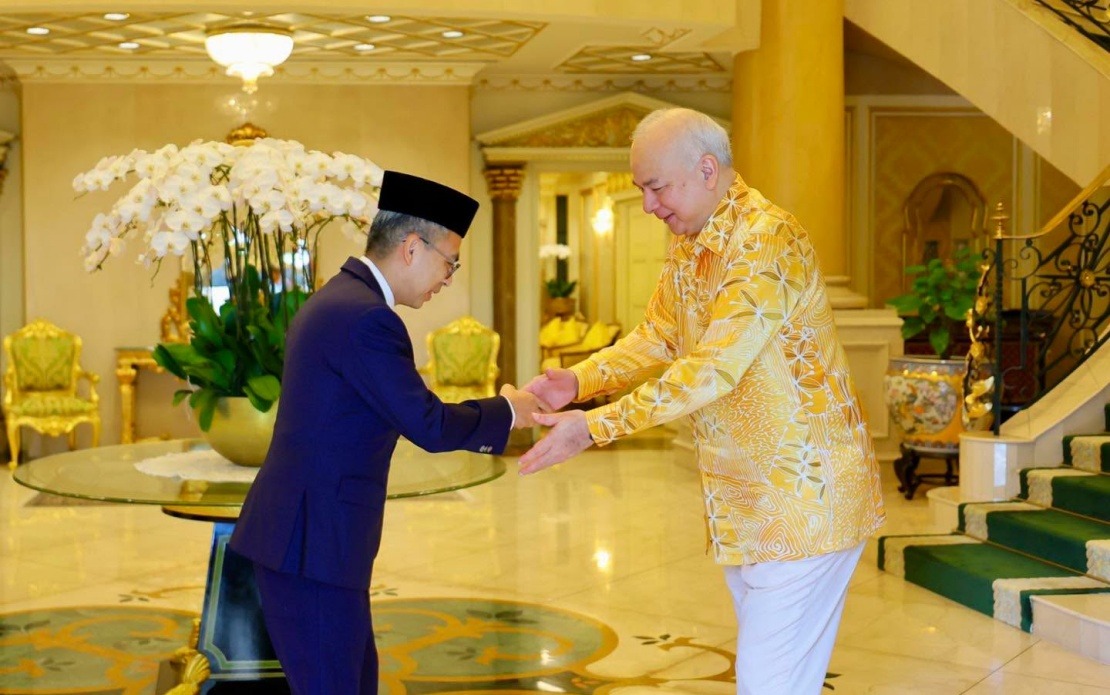 Sultan Nazrin Briefed on Perak's Digital Infrastructure Push and Online Safety