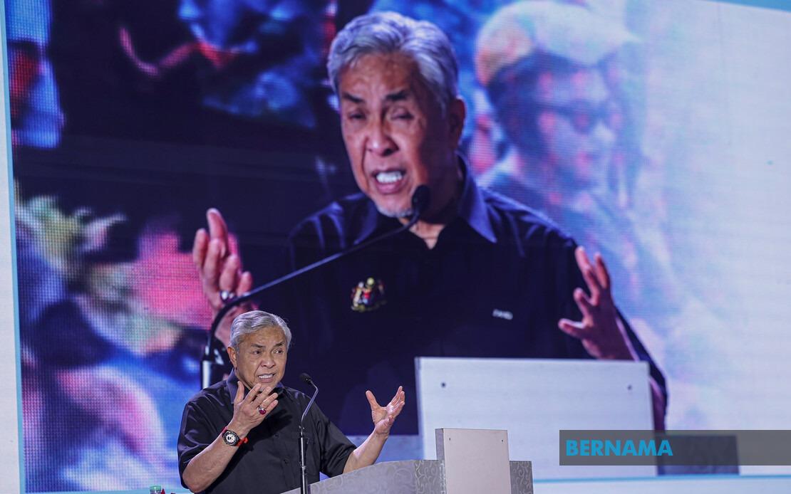 Ahmad Zahid Orders KEMAS To Convert Key Posts To Permanent Positions