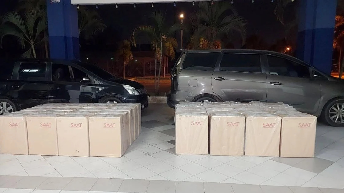 Police nab suspect with RM813,000 in contraband cigarettes after high-speed pursuit in Kelantan