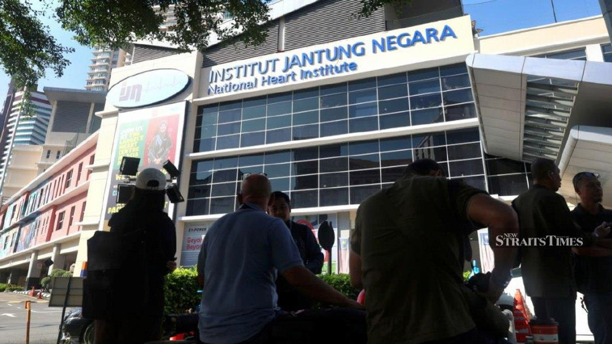 Former PM Ismail Sabri to Undergo Pacemaker Surgery for Irregular Heartbeat