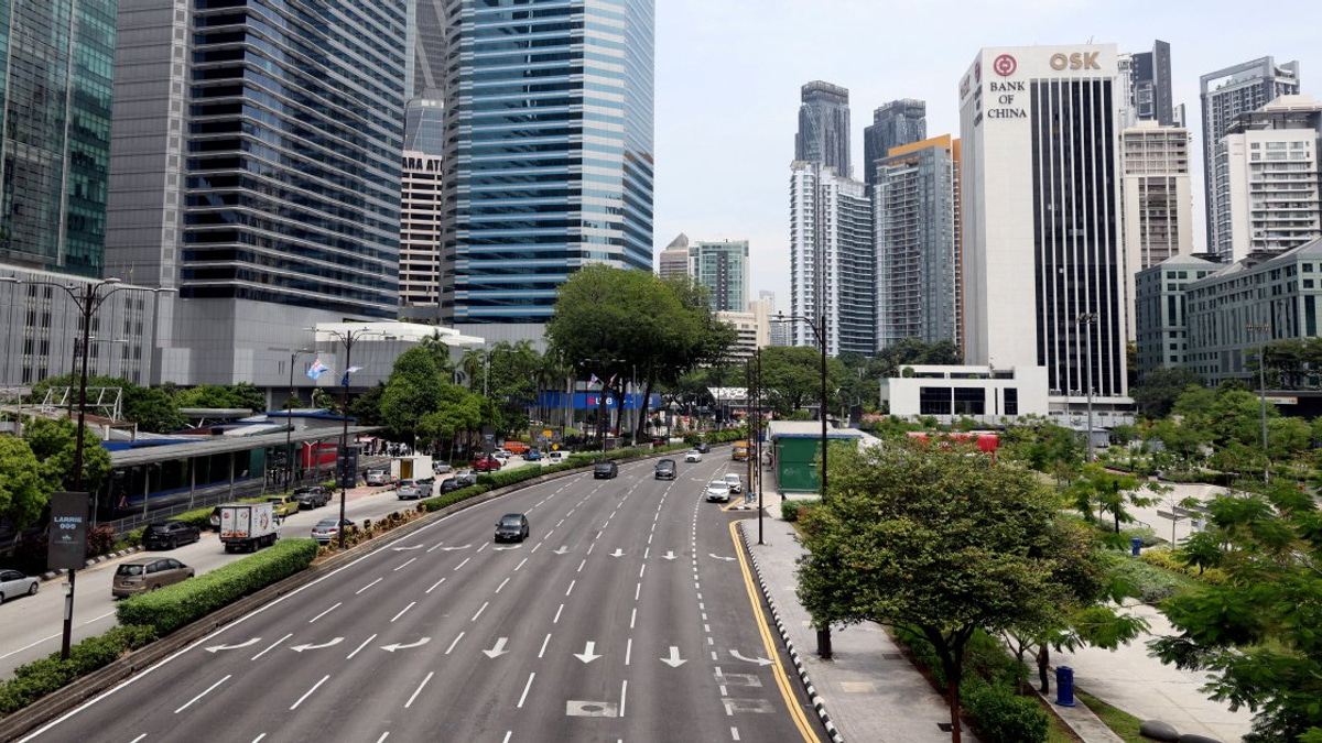 DBKL Launches Safety Probe After Fatal Tree Collapse, Begins Urgent Inspection of High-Risk Trees