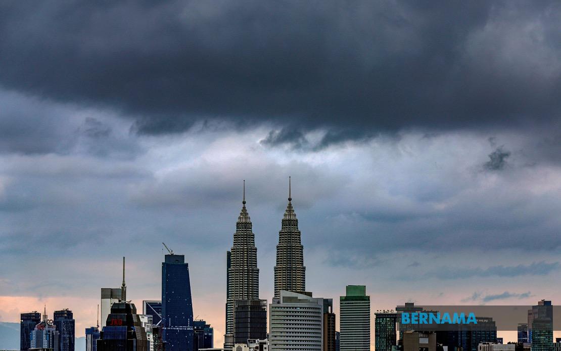 MetMalaysia Issues Severe Weather Alert for KL, Putrajaya and Eight States Until Mid-Afternoon