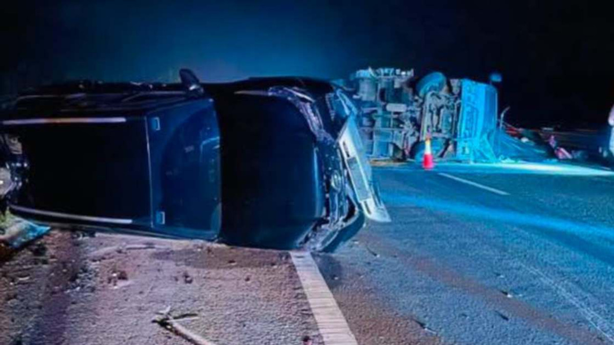 Three DPM's media staff injured in three-vehicle pile-up on East Coast Expressway