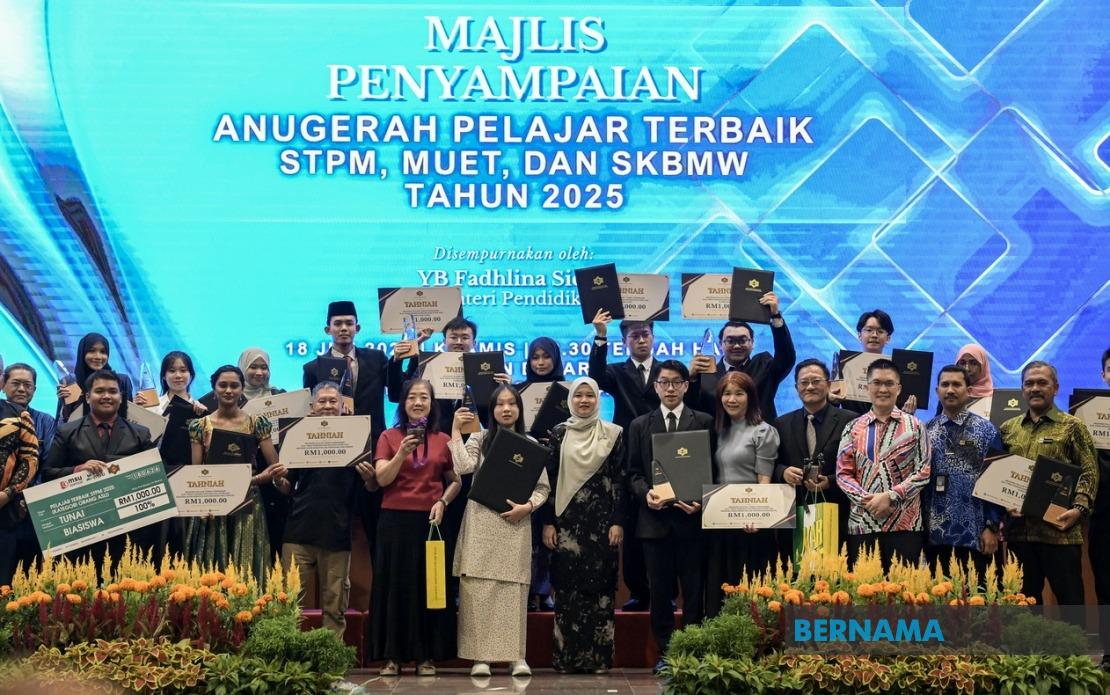 18 Top STPM Students To Receive Public University Scholarships, Says Education Minister Fadhlina