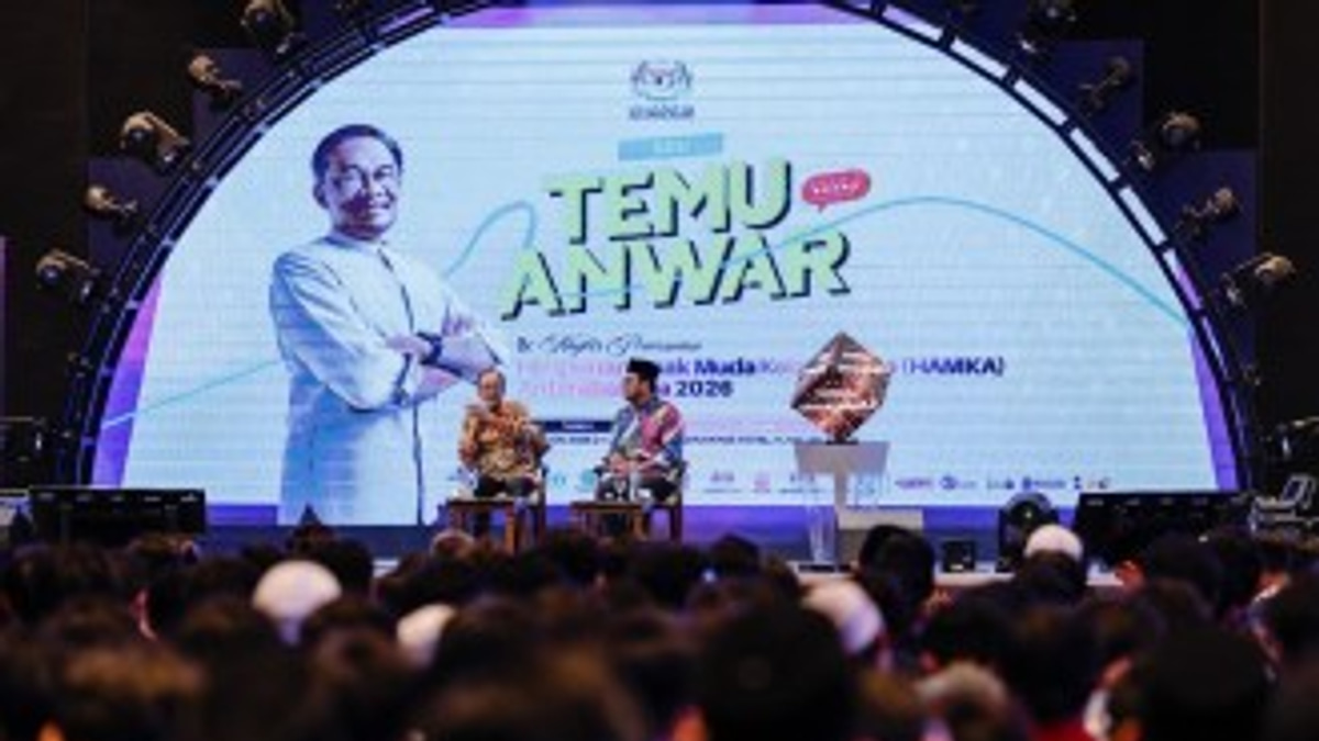 Anwar Orders Forensic Audit of Khazanah's Life Sciences Unit Over Governance Concerns