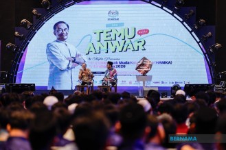 Anwar Orders Forensic Audit of Khazanah's Life Sciences Unit Over Governance Concerns