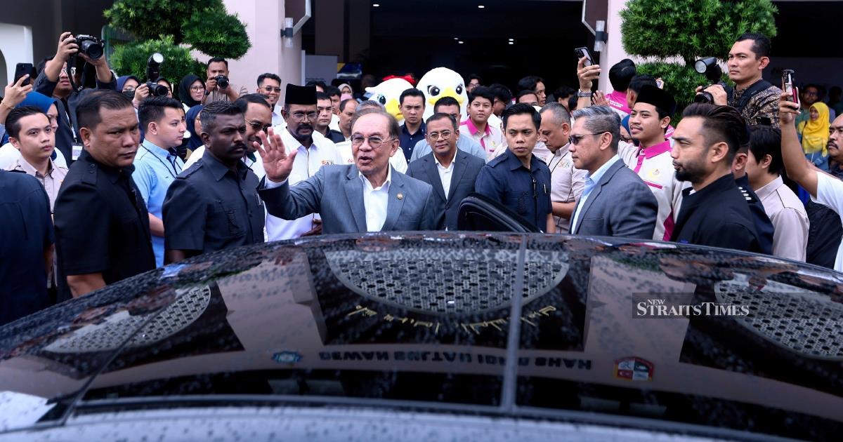 Malaysia Cannot Sustain Deeper Fuel Subsidies, Anwar Warns as Annual Bill Hits RM40 Billion