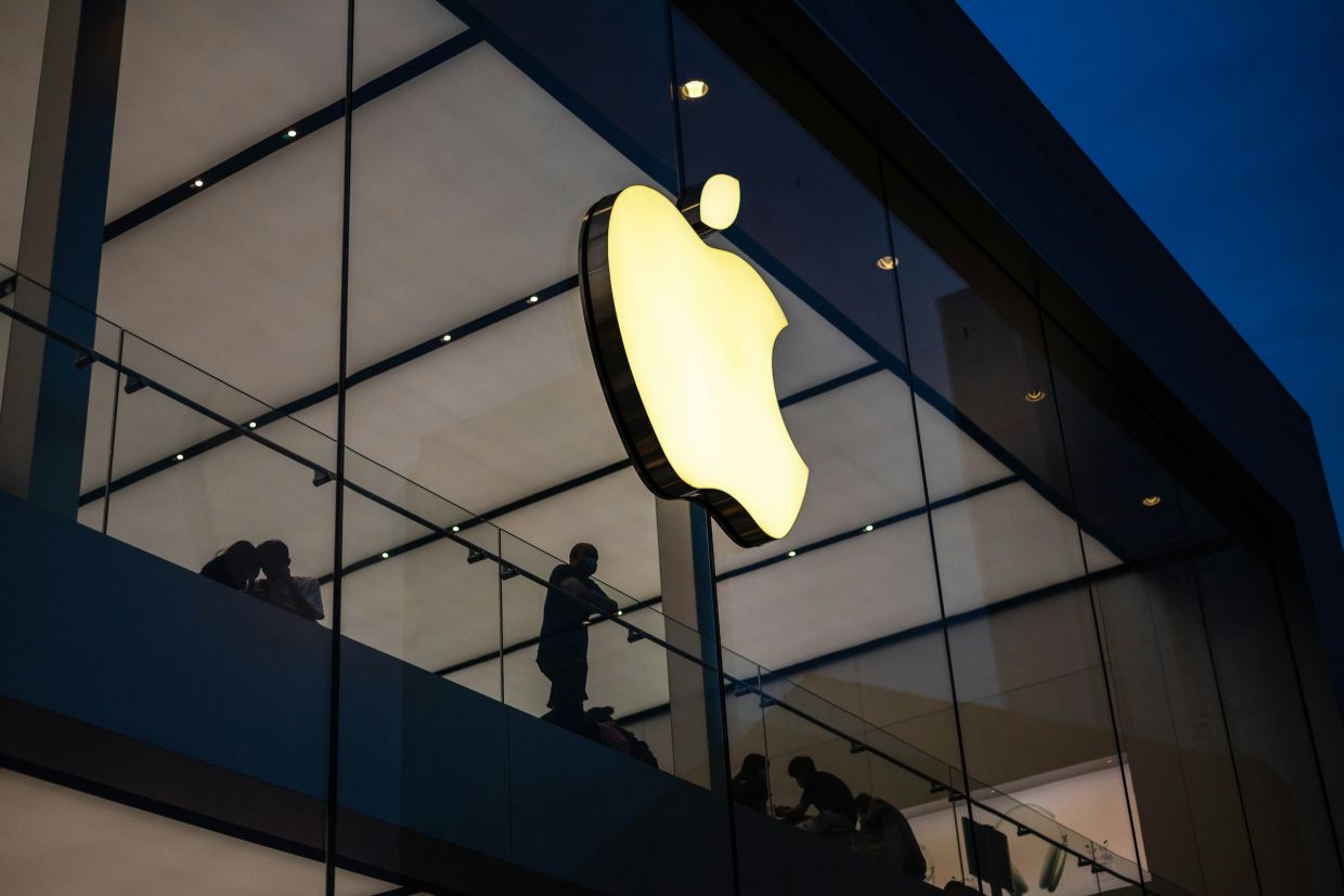 Apple Agrees to Comply with EU Digital Rules, Averting Further Penalties