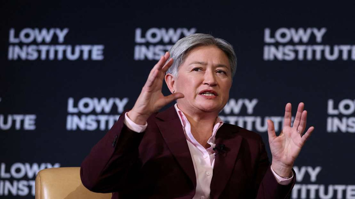 Australia's Foreign Minister Warns Against Monocultural Push as One Nation Gains Ground