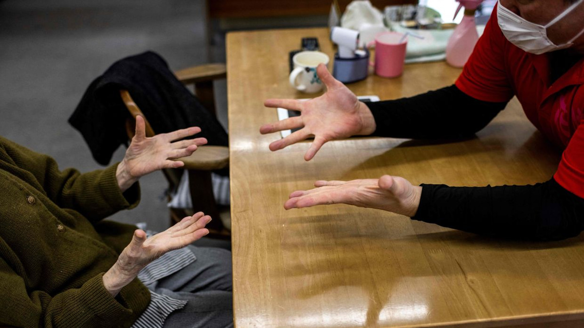 Japanese Doctor's Controversial Novel Challenges Taboos Around Elderly Care as Dementia Crisis Looms