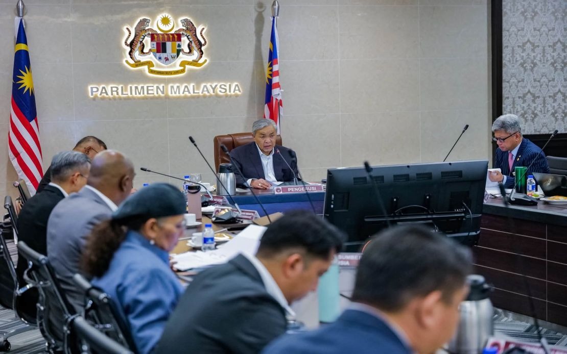 Malaysia Must Strike Balance Between Refugee Aid and Security, Says Ahmad Zahid