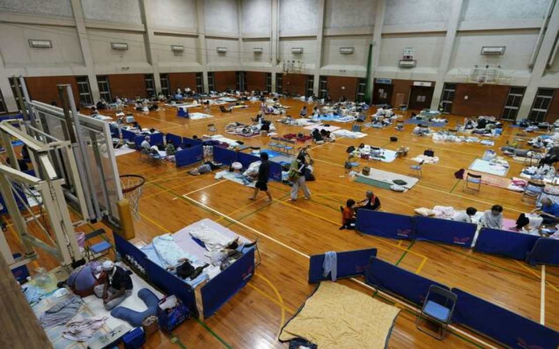 Japan's Kumamoto Prefecture Struggles With Aftermath of Devastating 7.1 Magnitude Quake