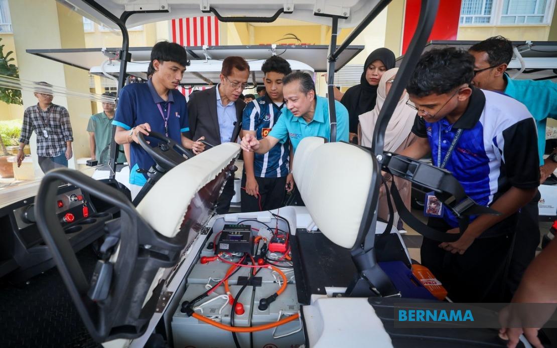 Kelantan Polytechnic Pioneers Solar-Powered Buggy Cars in Regional Push for Green Energy